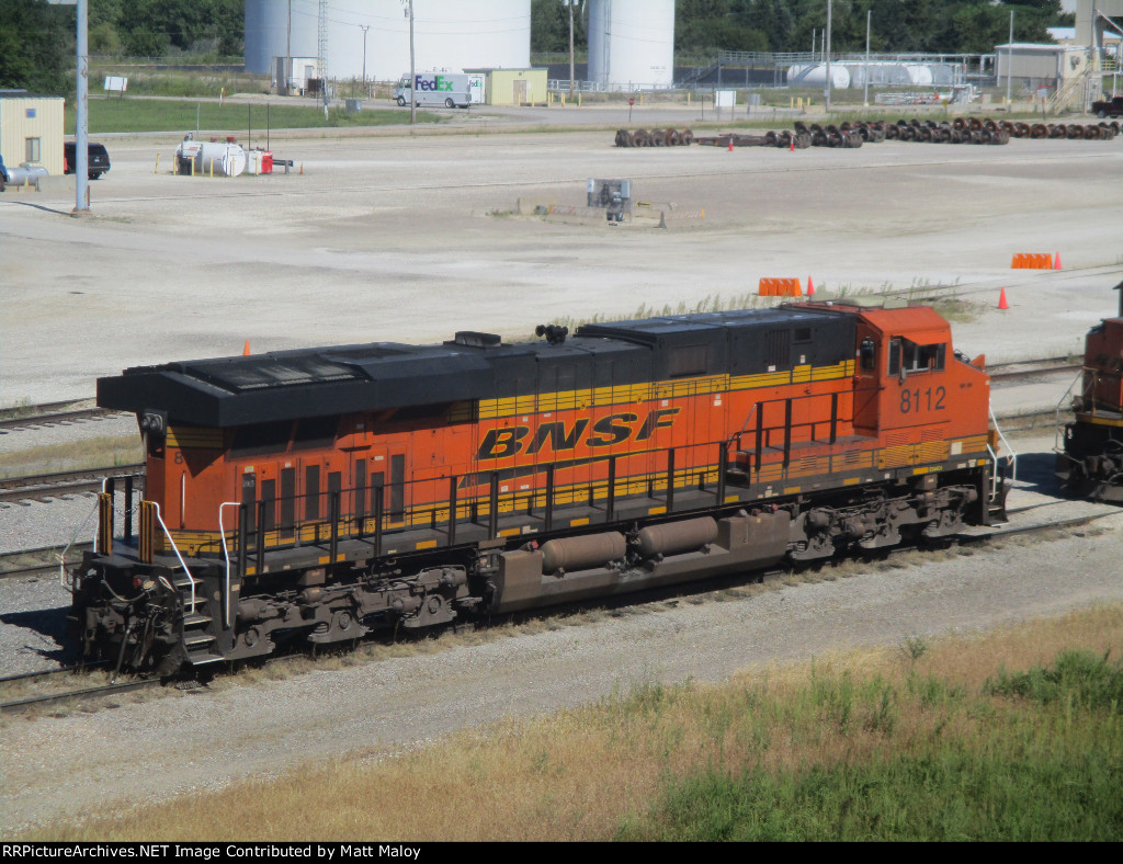 BNSF 8112